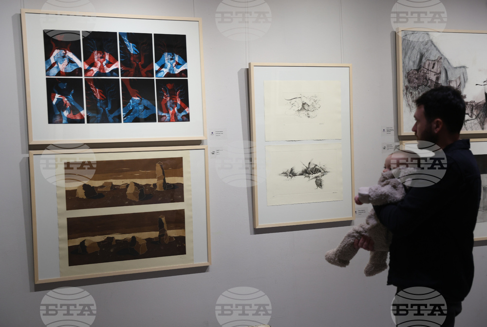 НХА - изложба графика - преподаватели и студенти