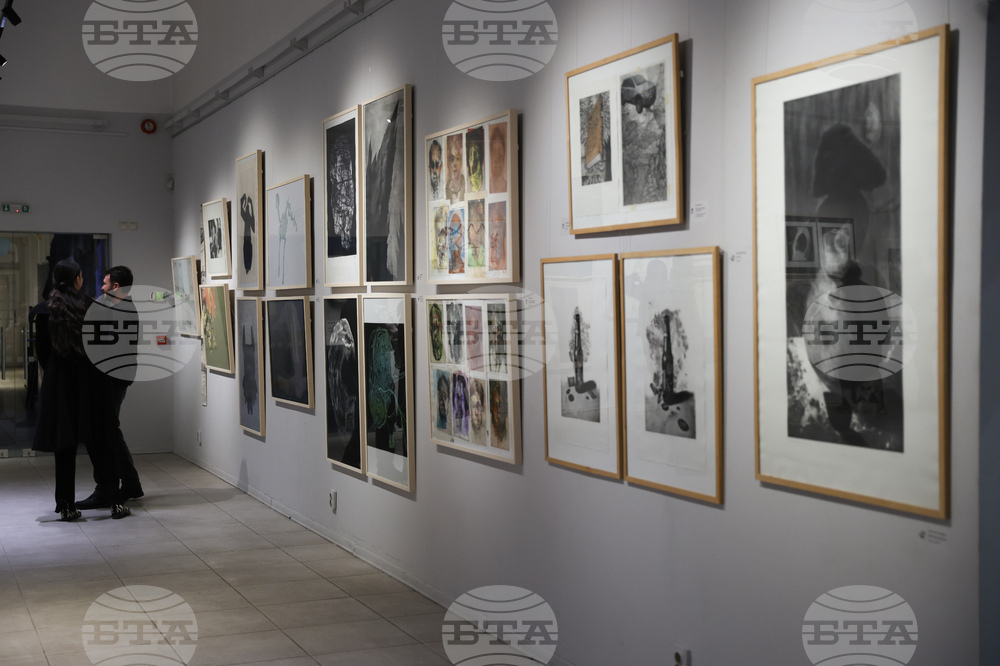 НХА - изложба графика - преподаватели и студенти