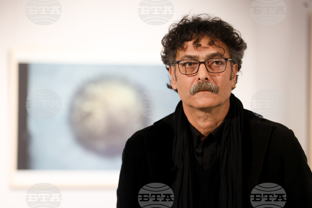 НХА - изложба графика - преподаватели и студенти