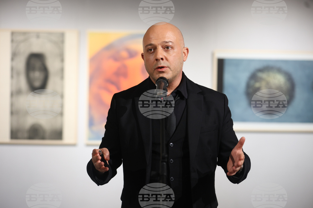 НХА - изложба графика - преподаватели и студенти