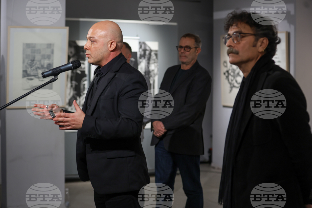 НХА - изложба графика - преподаватели и студенти