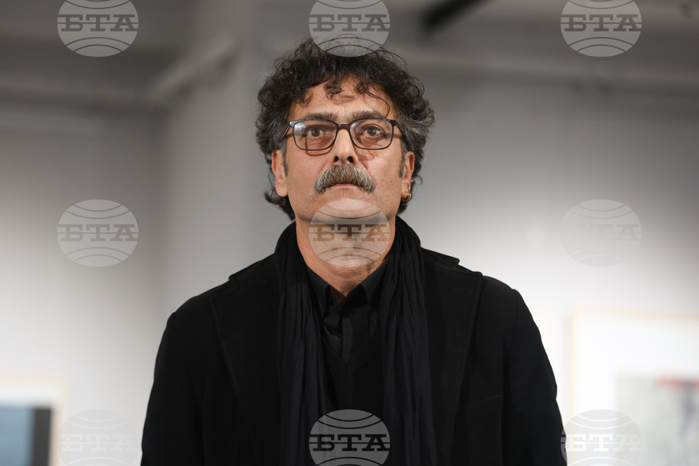 НХА - изложба графика - преподаватели и студенти