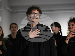 НХА - изложба графика - преподаватели и студенти