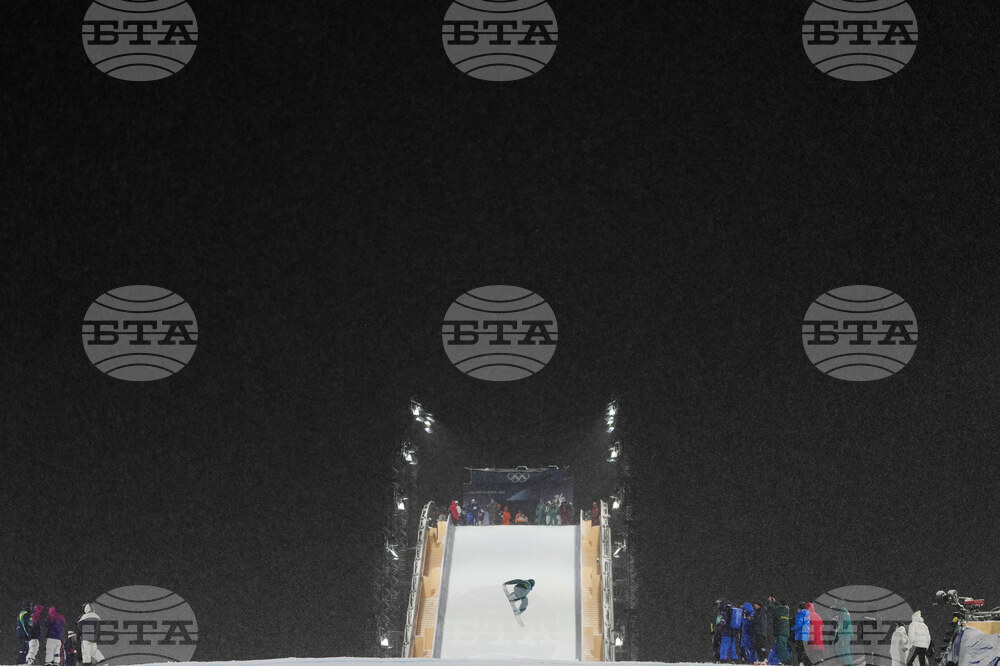 APTOPIX Milan Cortina Olympics Snowboard