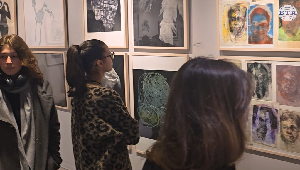 Изложбата Trace беше открита тази вечер в галерия „Академия“ на Националната художествена академия