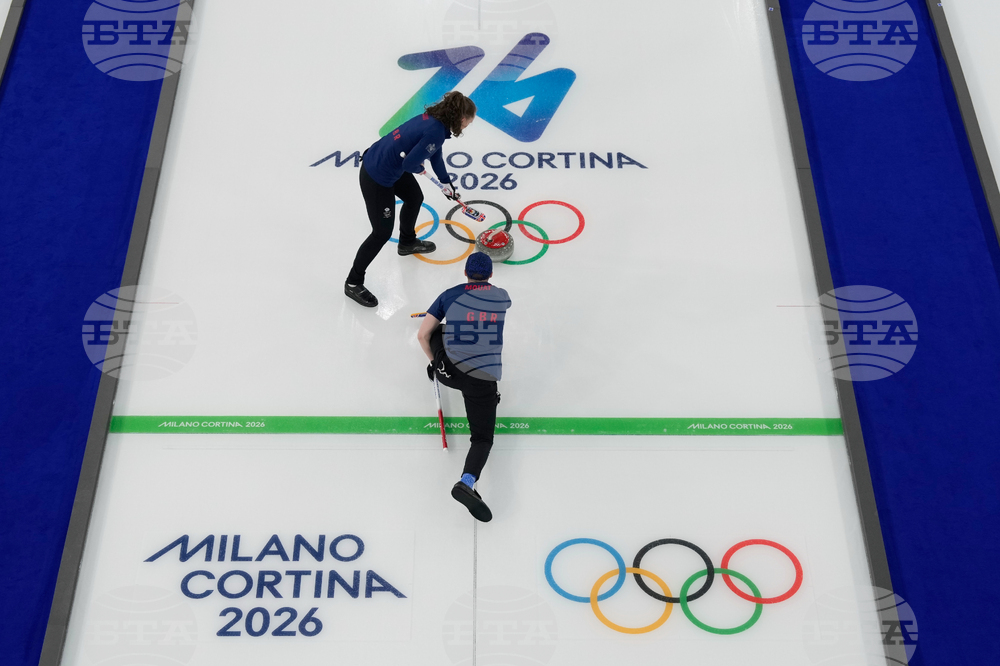 Великобритания победи Норвегия в двубой от олимпийския турнир по кърлинг за смесени отбори