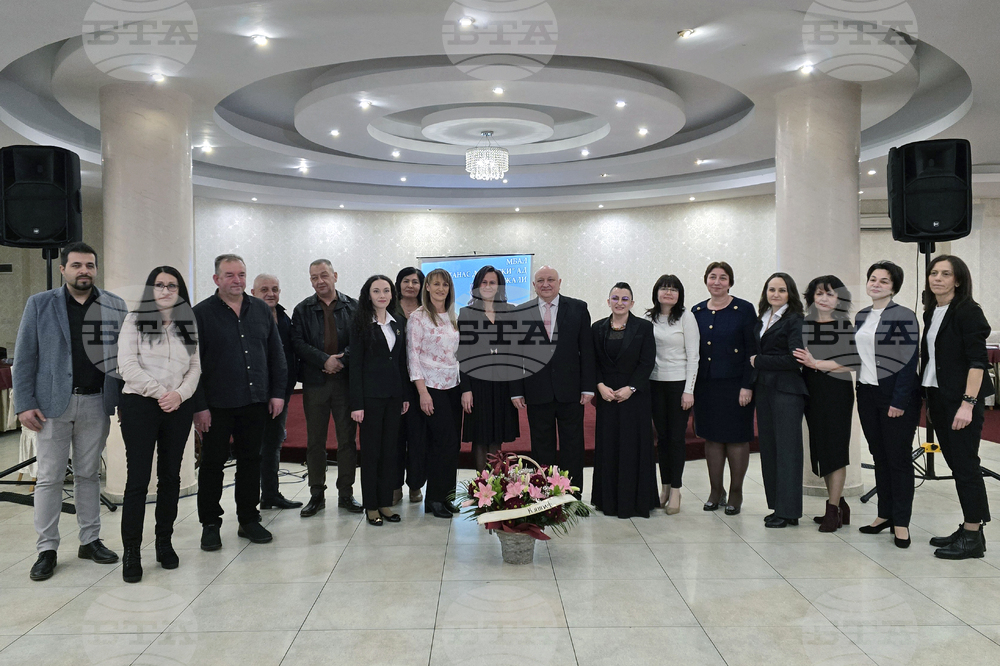 Многопрофилната болница за активно лечение в Кърджали връчи награди за постижения на лекари, медицински сестри и немедицински персонал