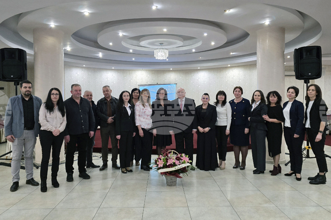 Многопрофилната болница за активно лечение в Кърджали връчи награди за постижения на лекари, медицински сестри и немедицински персонал