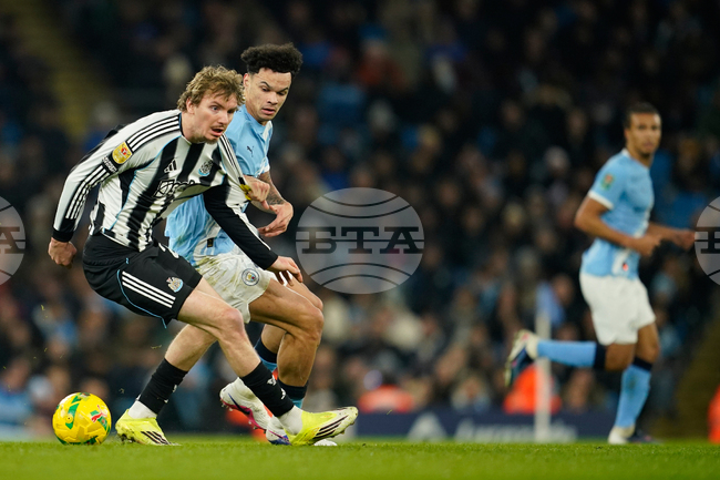 Мениджърът на Нюкасъл Еди Хау смята, че отборите във Висшата лига вече познават добре нападателя Ник Волтемаде