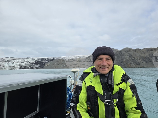 Карта на морското дъно в района на о. Ливингстън ще бъде съществен принос на България към световните бази данни, каза геофизикът Кирил Велковски за БТА