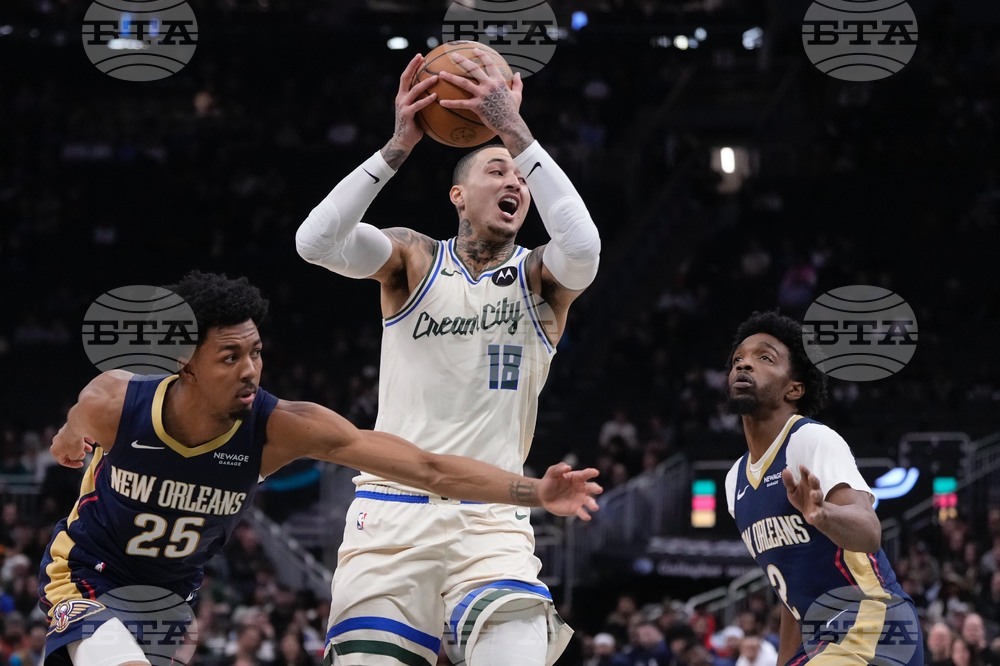 Pelicans Bucks Basketball