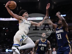 Pelicans Bucks Basketball