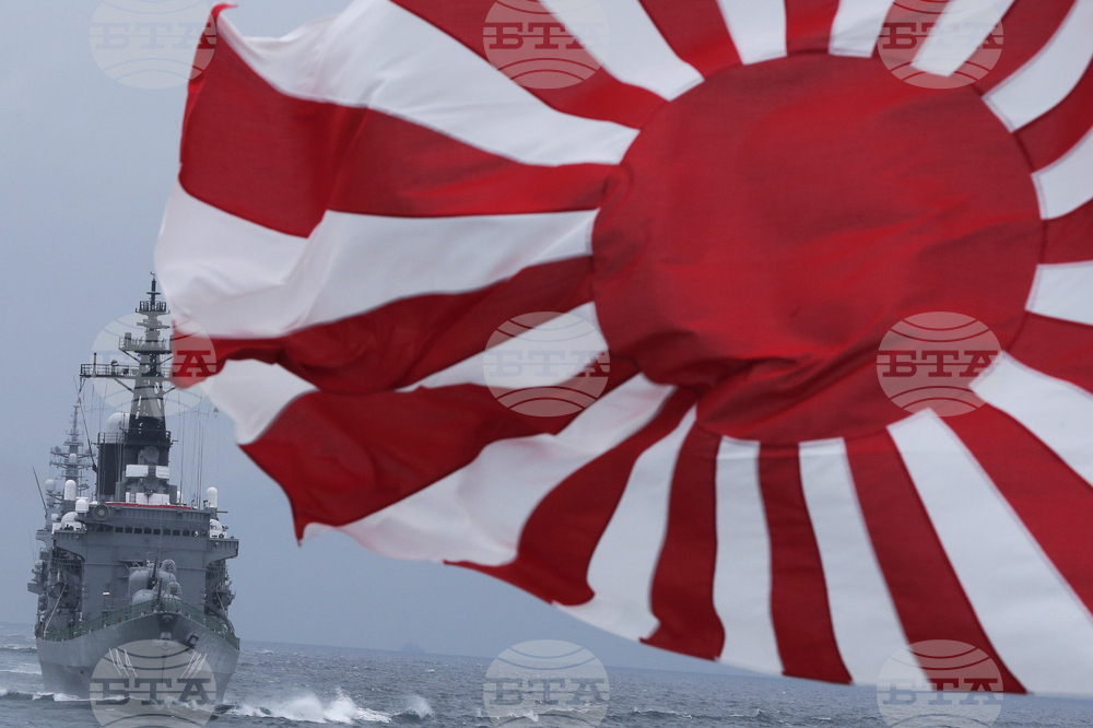 Япония ще изнася употребявани бойни кораби за Филипините, за да възпира Китай