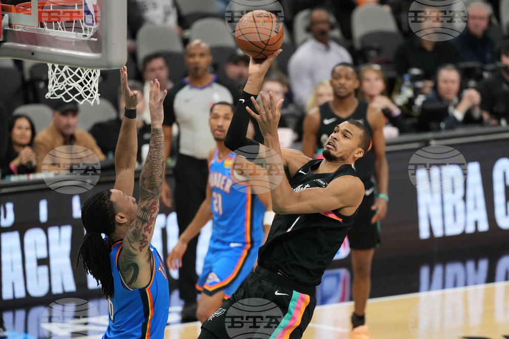 Thunder Spurs Basketball