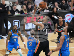 Thunder Spurs Basketball