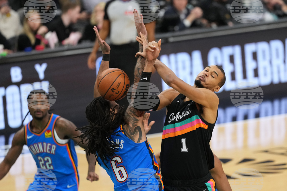 Thunder Spurs Basketball