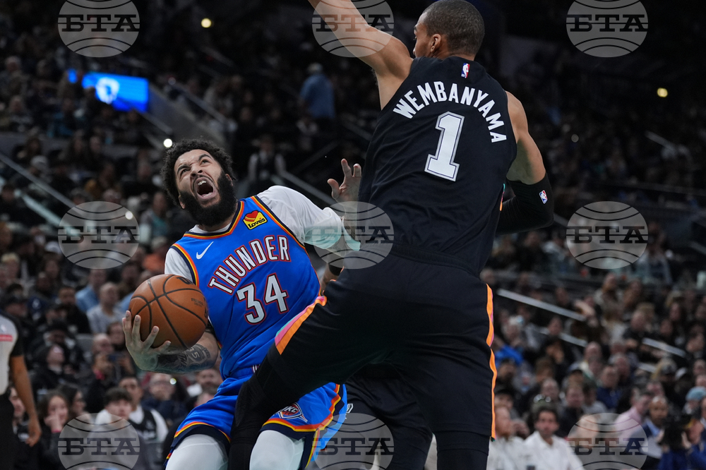 Thunder Spurs Basketball