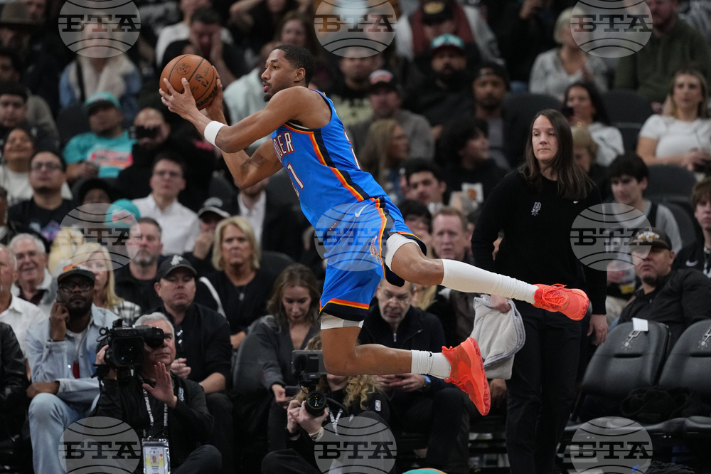 Thunder Spurs Basketball