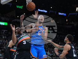 Thunder Spurs Basketball