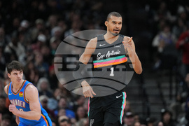 Thunder Spurs Basketball