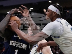 Pelicans Bucks Basketball