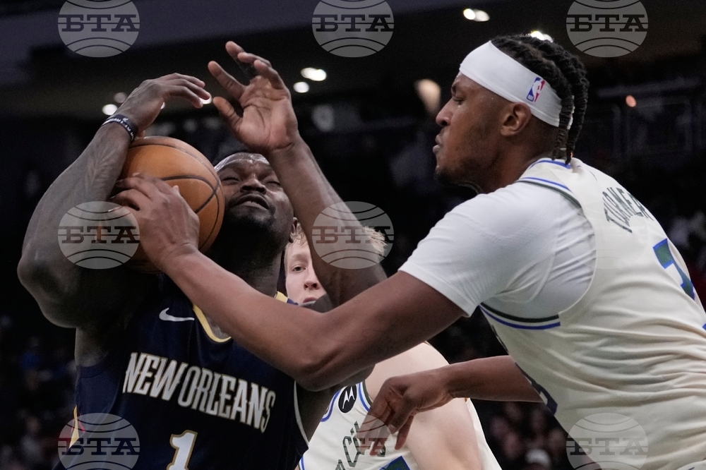 Pelicans Bucks Basketball