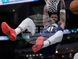 Pelicans Bucks Basketball