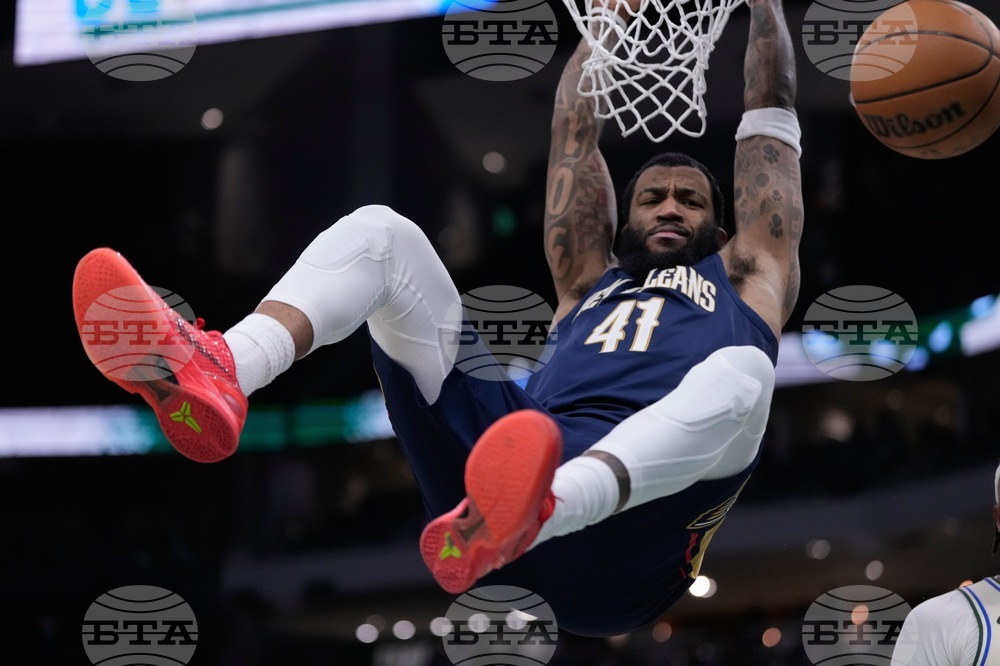 Pelicans Bucks Basketball