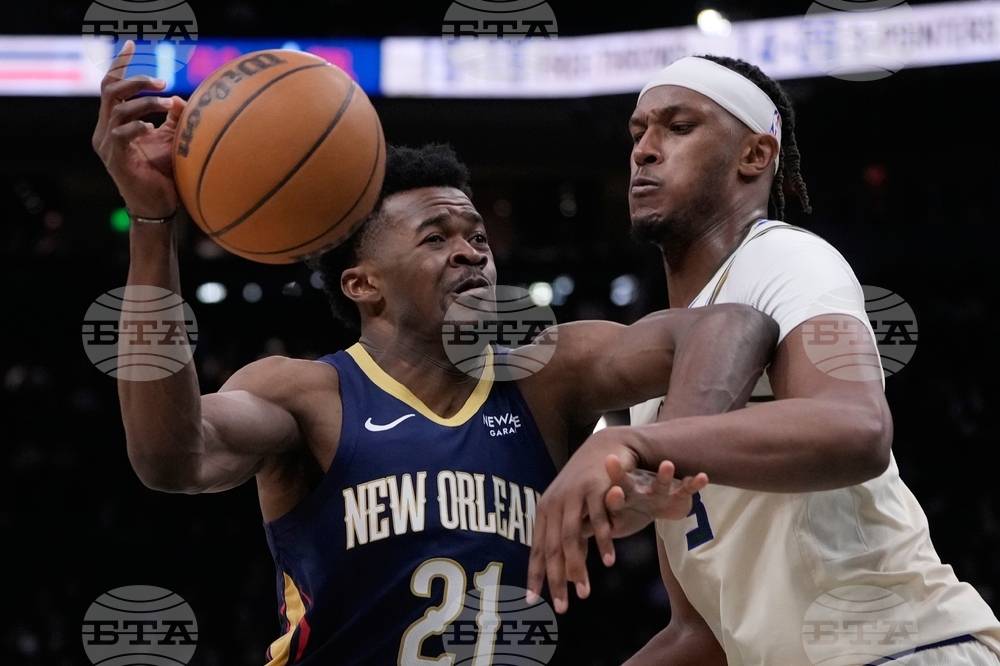 Pelicans Bucks Basketball