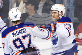 Oilers Flames Hockey