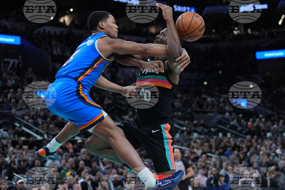 Thunder Spurs Basketball