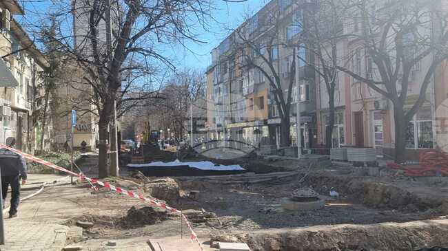 Тръба за пренос на газ е наранена при ремонти дейности в Стара Загора, няма изтичане, съобщиха от „Овергаз” 