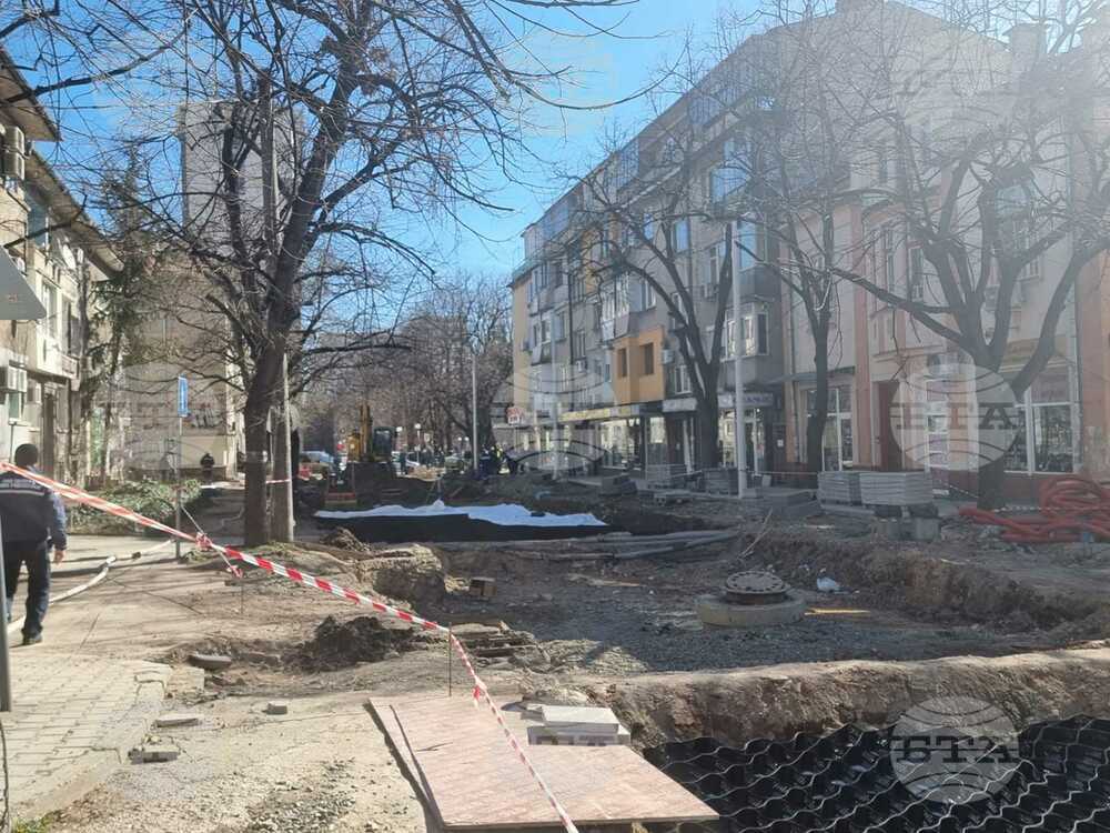 По време на строителни работи е спукано отклонение на газопровод в Стара Загора