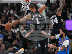 Thunder Spurs Basketball