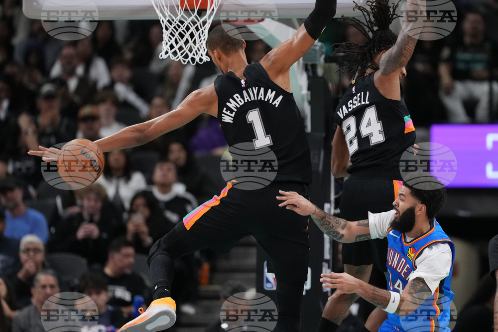 Thunder Spurs Basketball