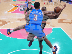 Thunder Spurs Basketball