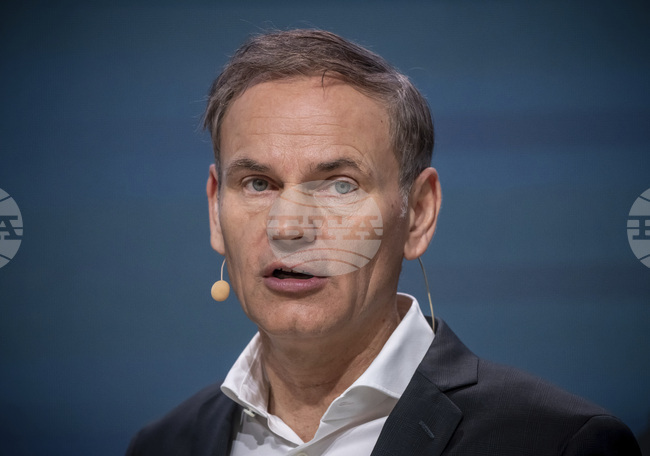 Главният изпълнителен директор на „Фолксваген Груп“ планира да продължи програмата за икономии и реорганизация на компанията