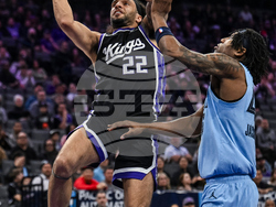 Grizzlies Kings Basketball