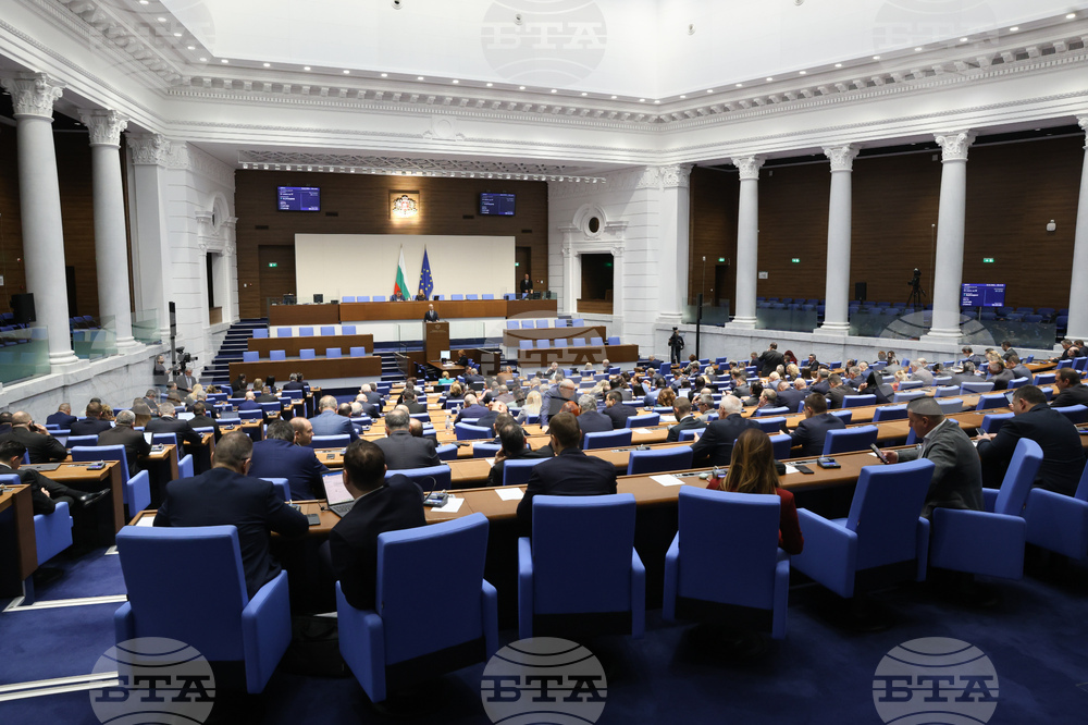 Парламентът обсъжда на второ четене промените в Изборния кодекс за ограничаване на секциите в страни извън ЕС 
