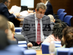 Народно събрание - заседание - Драгомир Петров