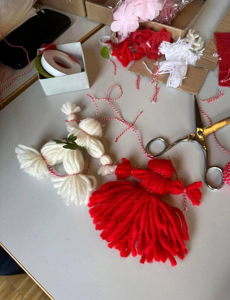 Българо-швейцарската асоциация „Канатица” и училището към нея организират работилница за изработване на мартеници във Веве