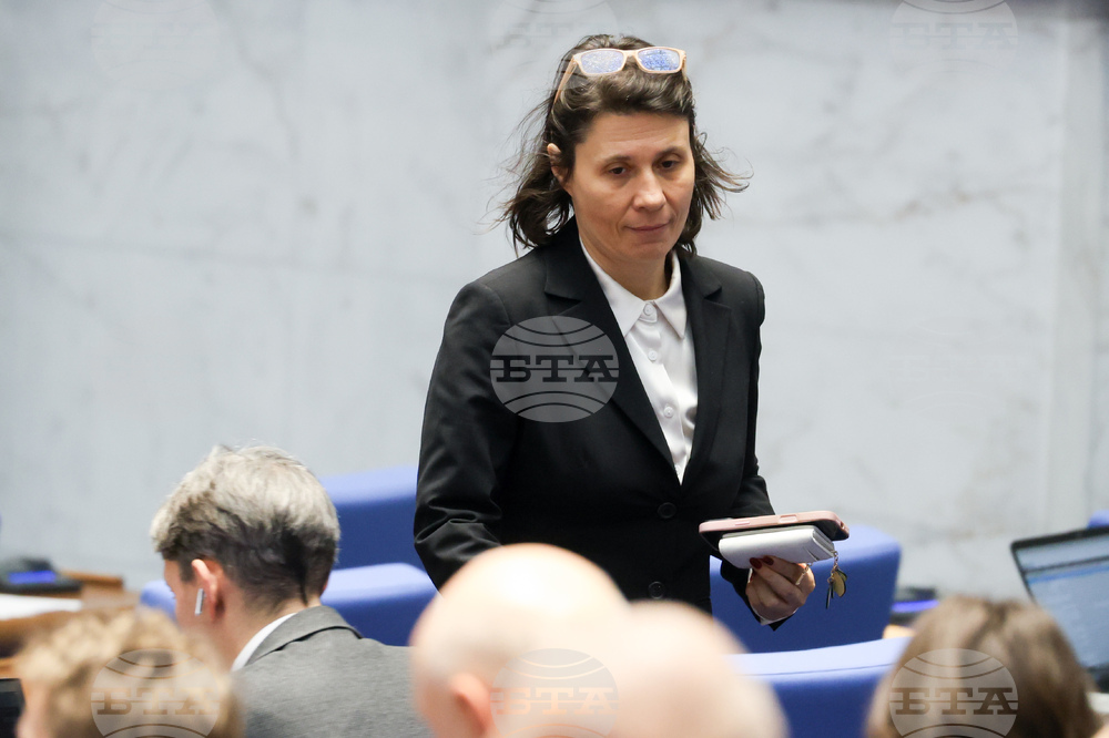 Народно събрание - заседание - Елисавета Белобрадова