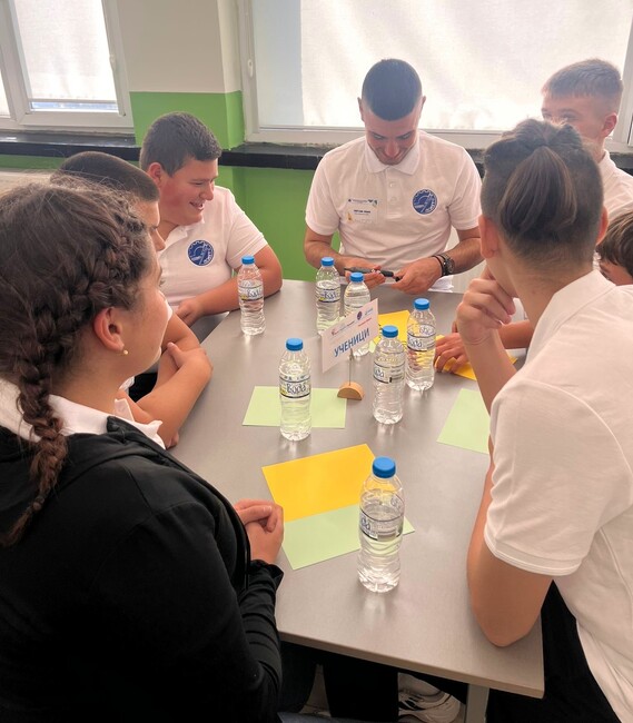 Сдружение „Знание“ – Ловеч продължава изпълнението на дейностите по проект „Мисли. Участвай. Променяй.“