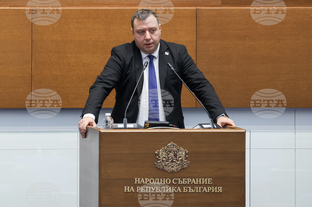 Народно събрание - заседание - Петър Петров