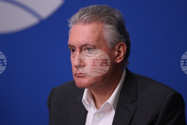 На калните терени в Монтана и Надежда се игра псевдофутбол, смята собственикът на Лудогорец Кирил Домусчиев