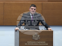 Народно събрание - заседание - Стоян Таслаков