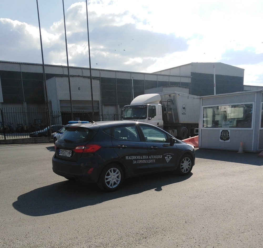 НАП разкри над 300 000 тона зърно с неизяснен произход в силоз край Бургас