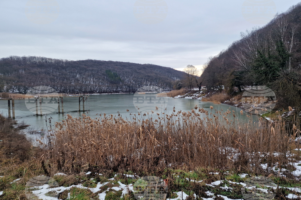 Разград - местността Пчелина - язовир - изглед