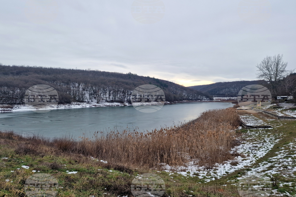 Разград - местността Пчелина - язовир - изглед