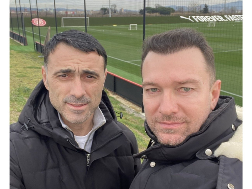 Селекционерът на младежкия национален отбор Тодор Янчев и помощникът му Стойчо Младенов са на специализация в испанския Жирона